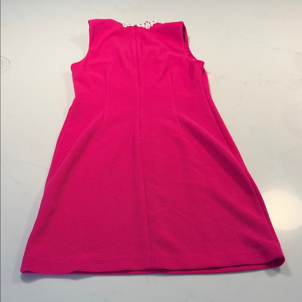Vince Camuto size 4 Girls' Hot Pink Sleeveless Dress with White Crochet Trim - Picture 8 of 8